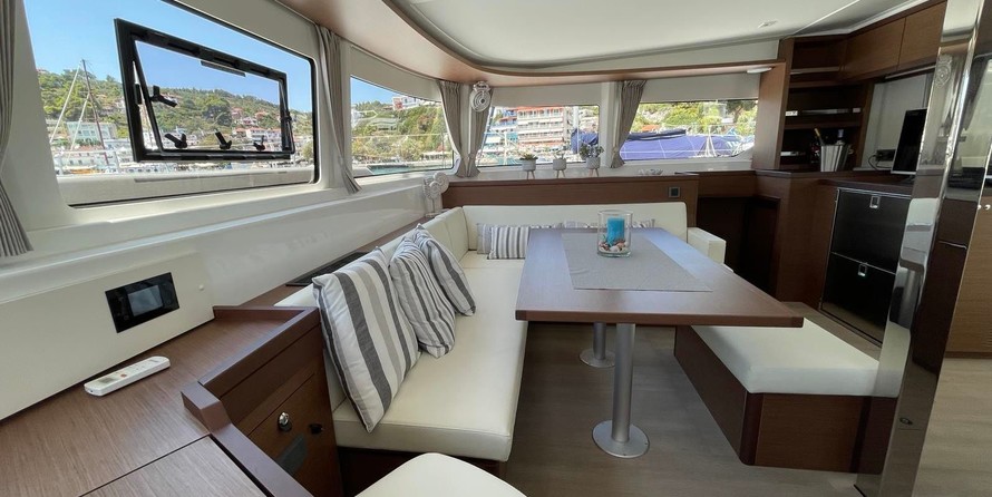 Lagoon 46