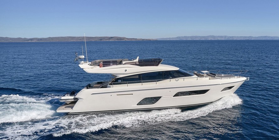Ferretti 550