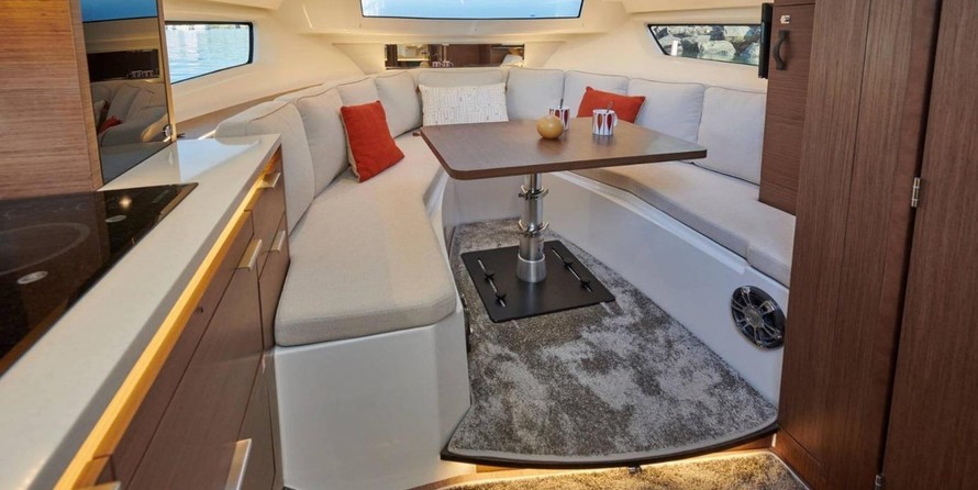 Jeanneau Cap Camarat 10.5