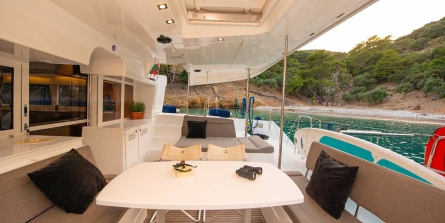 Lagoon 450 F