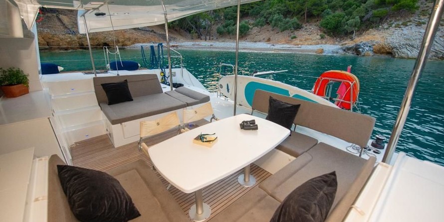 Lagoon 450 F