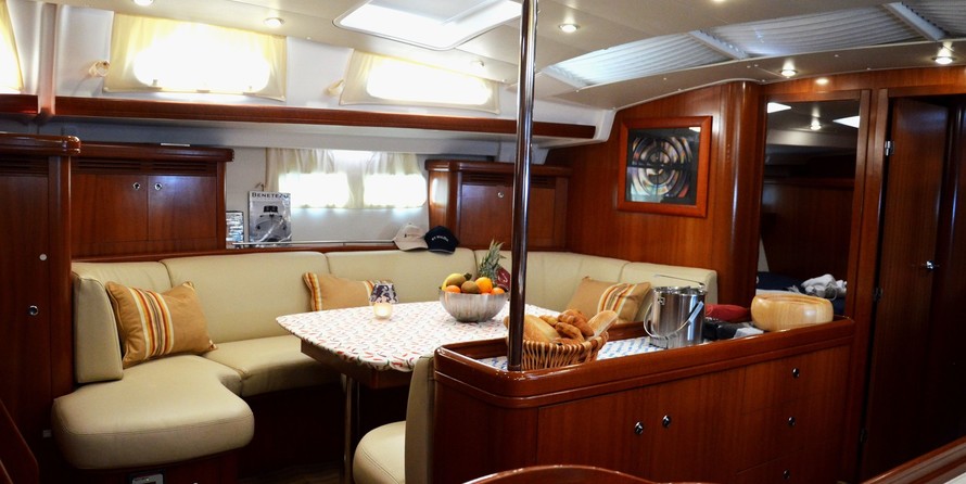 Beneteau Oceanis 523