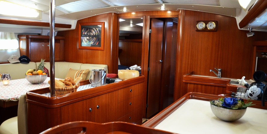 Beneteau Oceanis 523