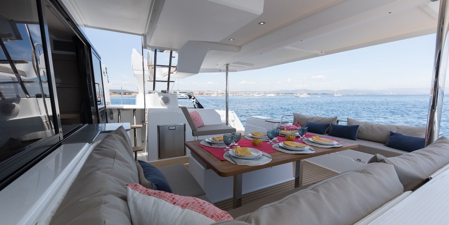 Fountaine Pajot Saona 47