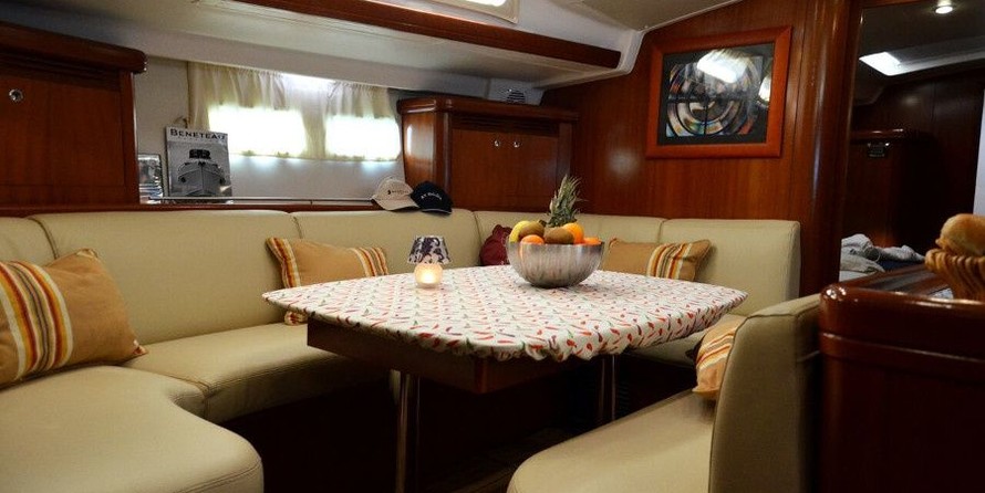 Beneteau Oceanis 523