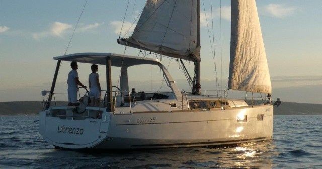 Beneteau Oceanis 35