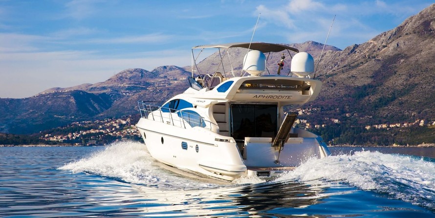 Azimut 43