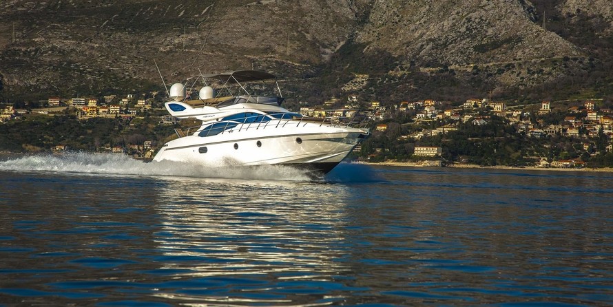 Azimut 43