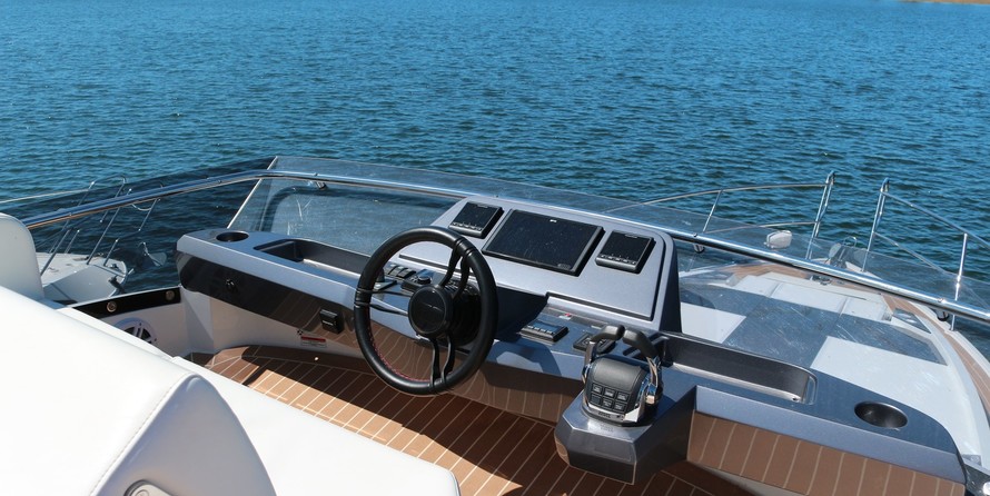 Galeon 360 FLY