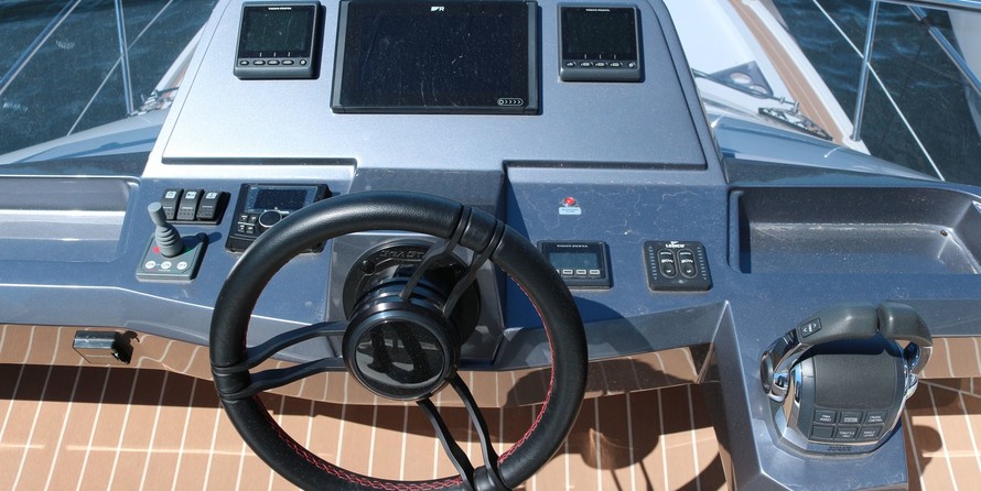 Galeon 360 FLY