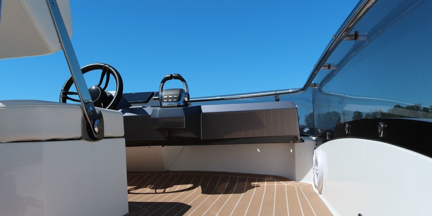 Galeon 360 FLY