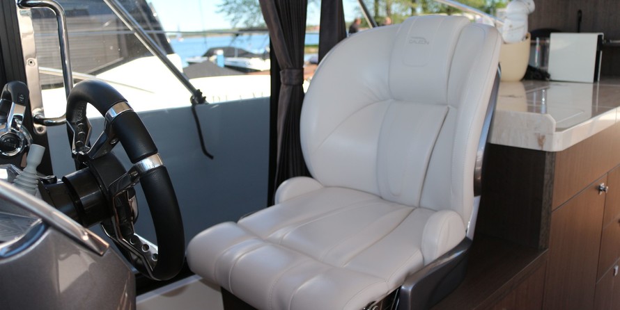 Galeon 360 FLY