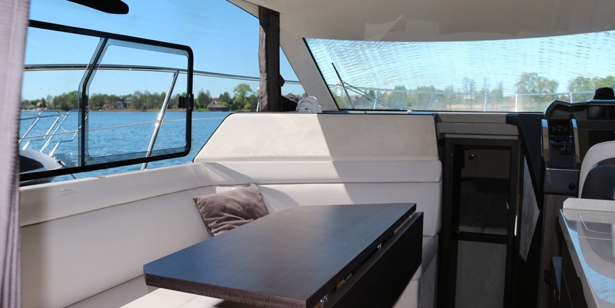 Galeon 360 FLY