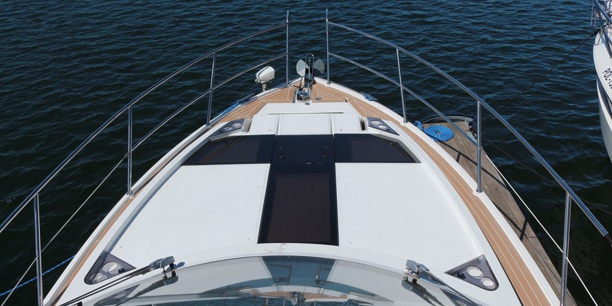 Galeon 360 FLY