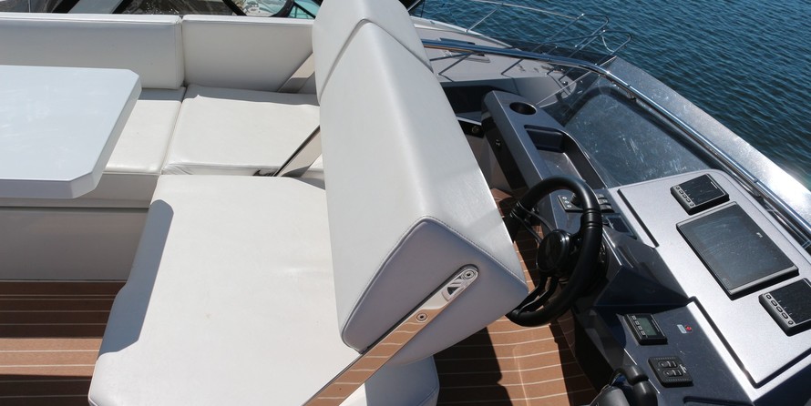 Galeon 360 FLY