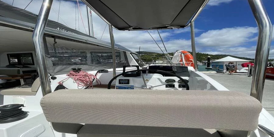 Nautitech 40 Open - 4 + 2 cab.