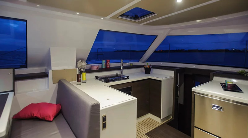 Nautitech 40 Open - 4 + 2 cab.