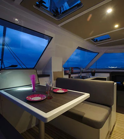 Nautitech 40 Open - 4 + 2 cab.