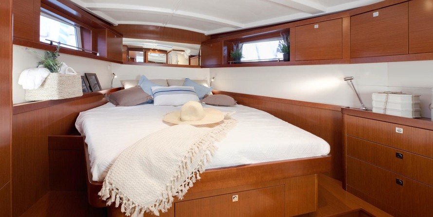 Beneteau Oceanis 48
