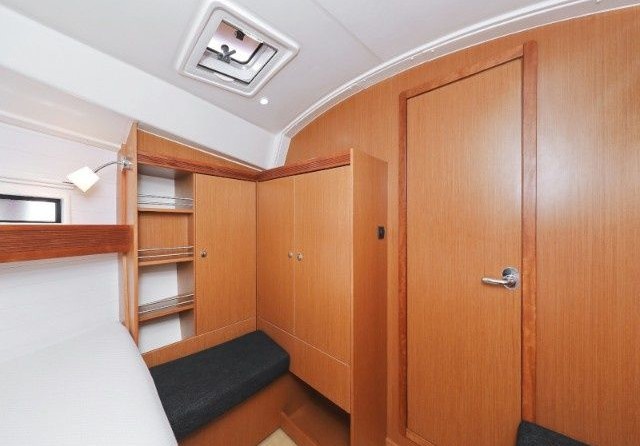 Bavaria Cruiser 36
