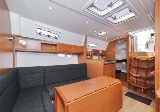 Bavaria Cruiser 36