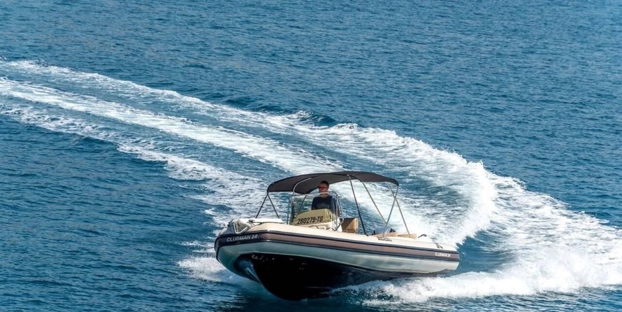 Clubman 24