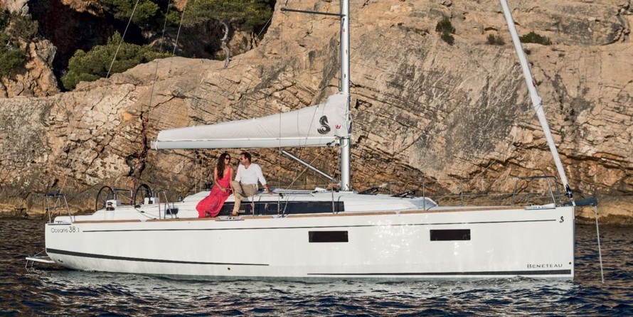 Beneteau Oceanis 38