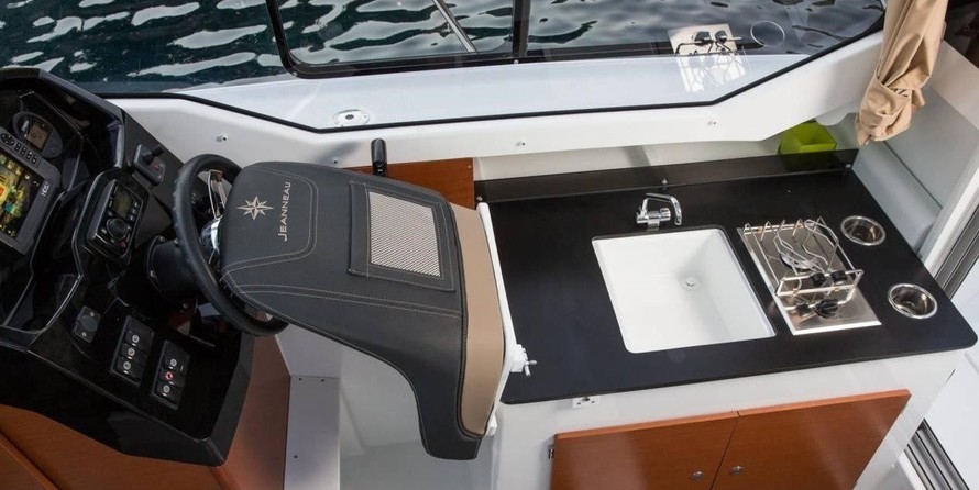 Jeanneau Merry Fisher 795