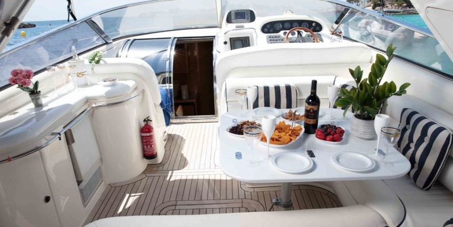 Sunseeker Mustique 42