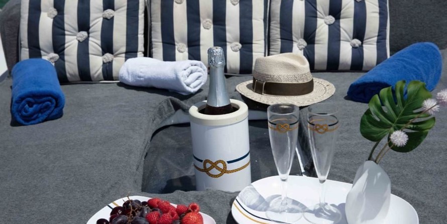 Sunseeker Mustique 42