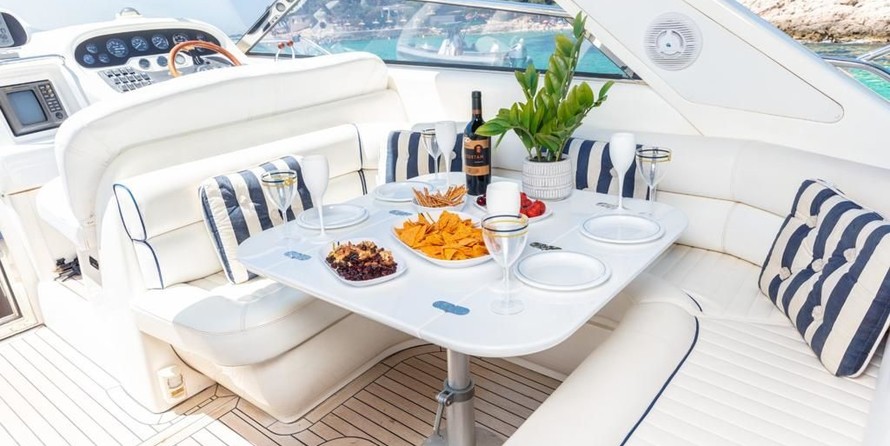 Sunseeker Mustique 42