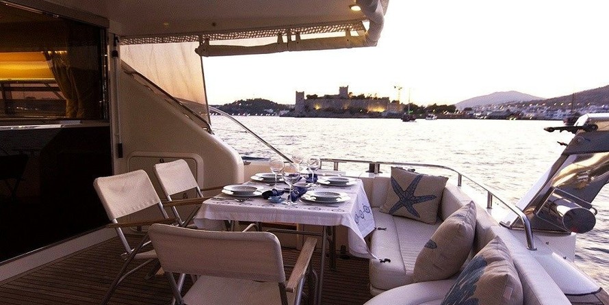 Fairline Squadron 65