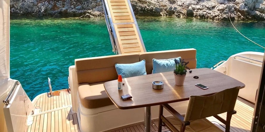 Fairline 58 Squadron