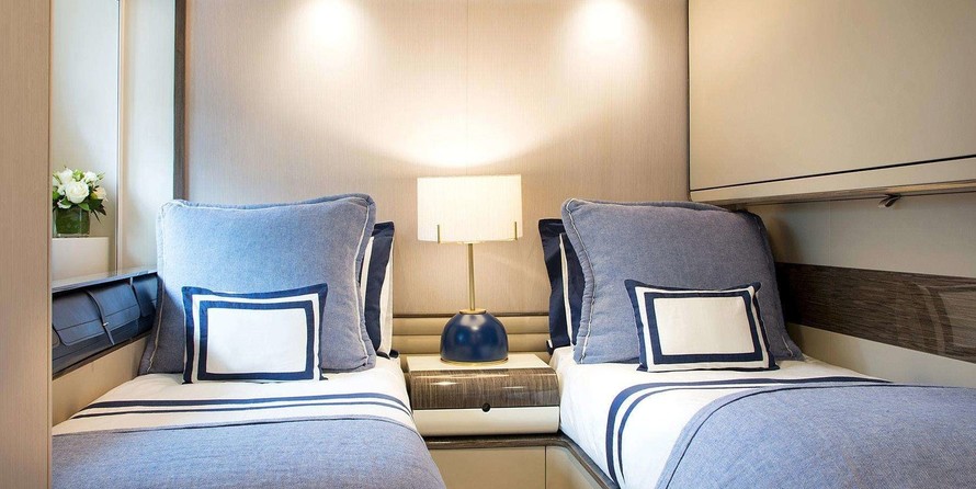 Azimut Grande 30 METRI