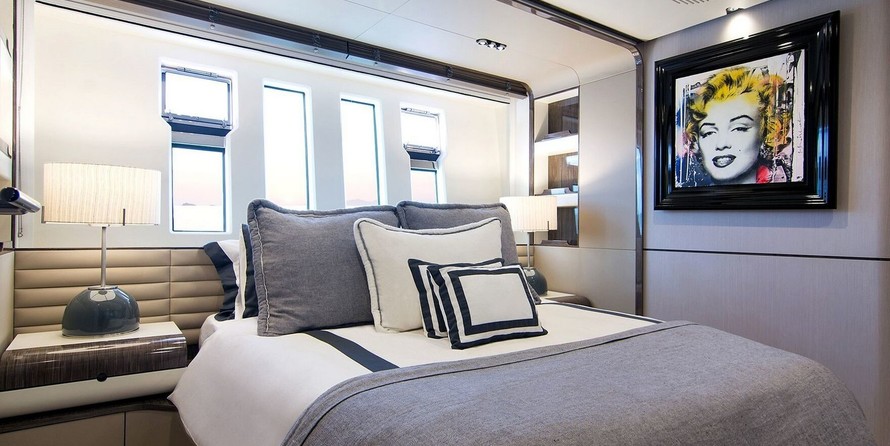 Azimut Grande 30 METRI