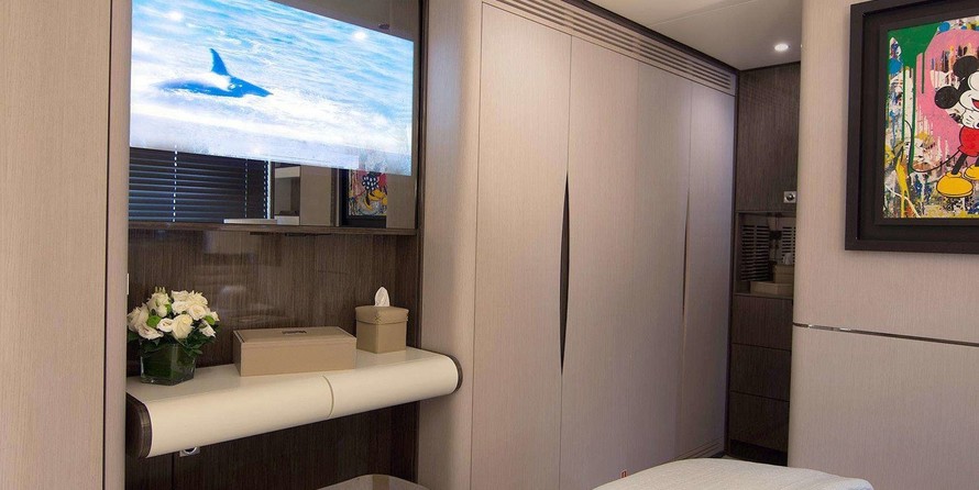 Azimut Grande 30 METRI