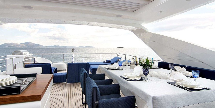 Azimut Grande 30 METRI