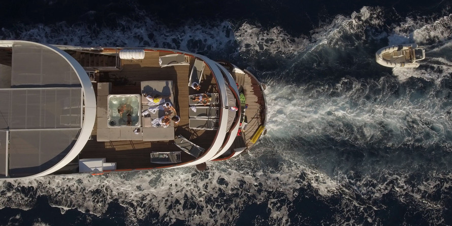 Luxury motor yacht pearl 60