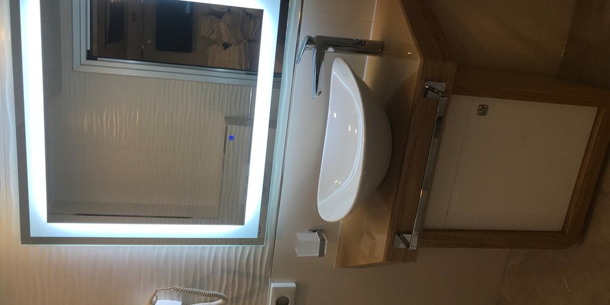 Luxury motor yacht pearl 60