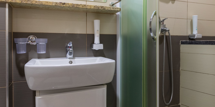 Luxury motor yacht pearl 60