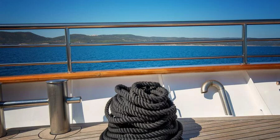 Luxury motor yacht pearl 60