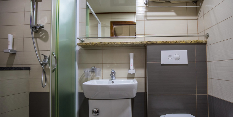 Luxury motor yacht pearl 60