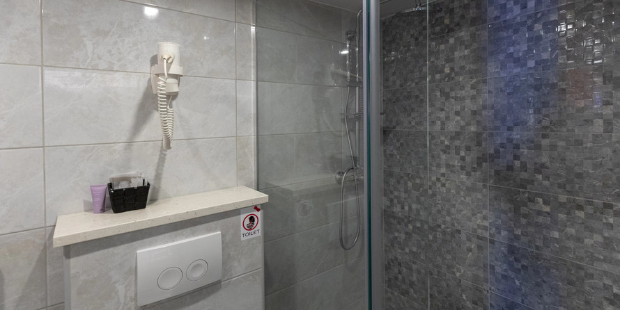 Luxury motor yacht pearl 60