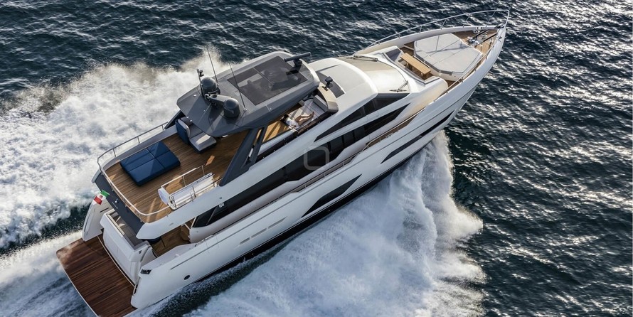Ferretti 780