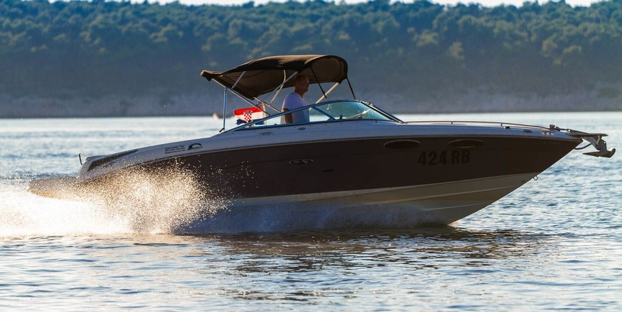 Sea ray 240