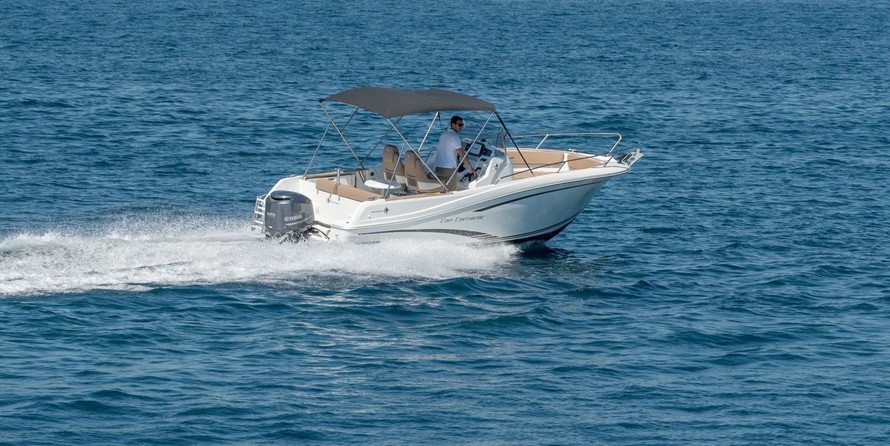 Jeanneau Cap Camarat 7.5 CC