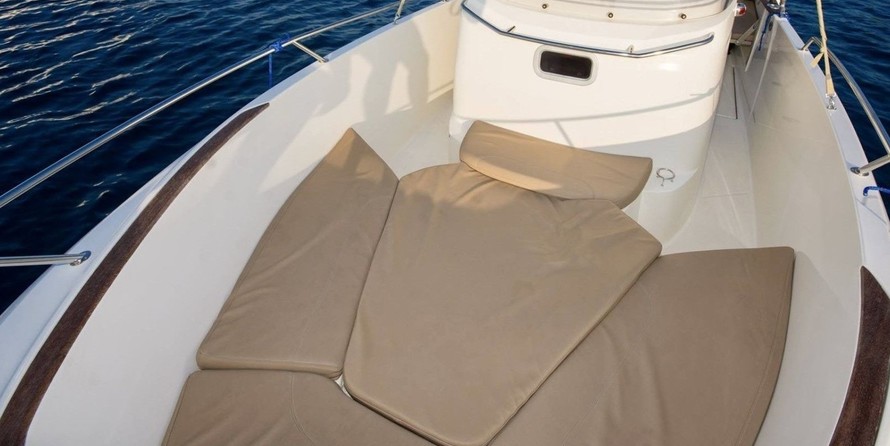 Jeanneau Cap Camarat 7.5 CC