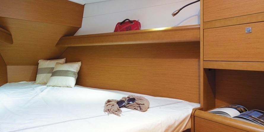 Jeanneau Sun Odyssey 379