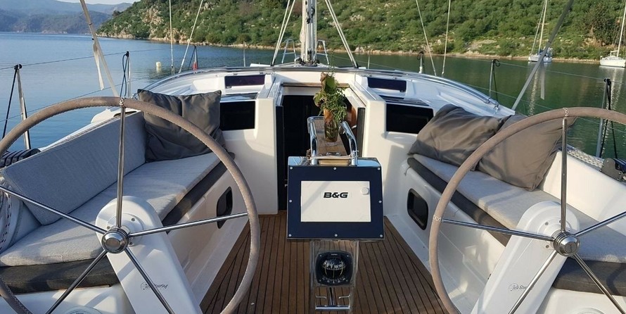 Hanse 415