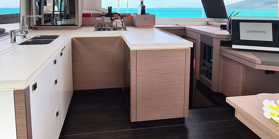 Fountaine Pajot Astréa 42